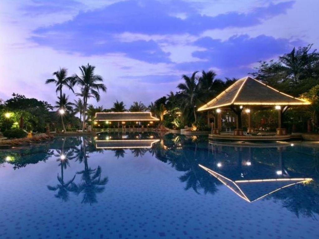 Timton Fuhe Hotel Саня Екстериор снимка