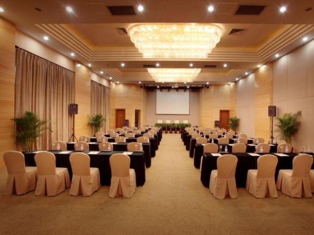 Timton Fuhe Hotel Саня Екстериор снимка