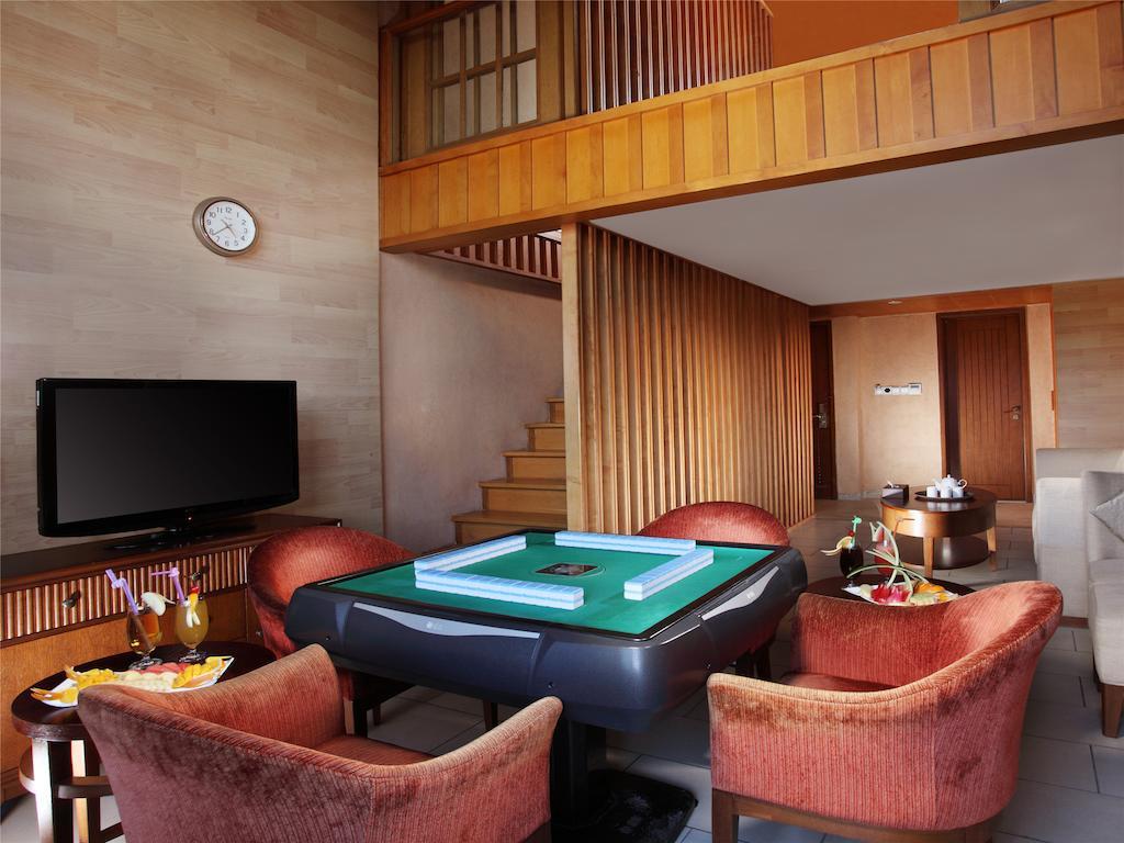 Timton Fuhe Hotel Саня Екстериор снимка